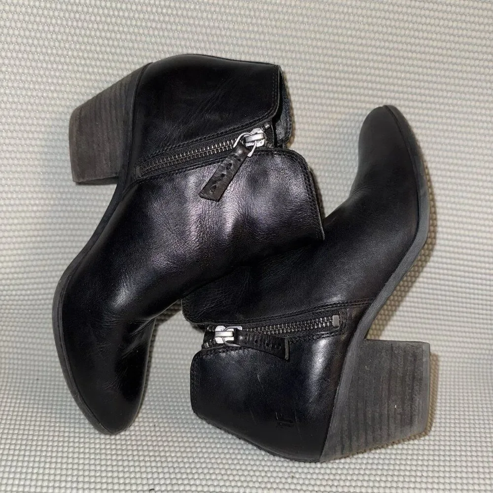 FRYE Judith Black Leather Zip Heeled Casual Ankle Bootie Boots Womens Size 7M